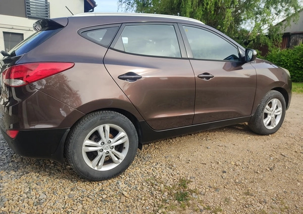 Hyundai ix35 cena 27000 przebieg: 312000, rok produkcji 2010 z Tychy małe 79